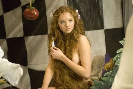 Lily Cole OnlyFans Leaked Free Thumbnail Picture - #N0NP3UOgtV