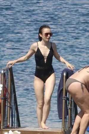 Lily Collins OnlyFans Leaked Free Thumbnail Picture - #0F32qiAbv0