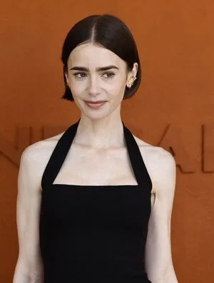Lily Collins OnlyFans Leaked Free Thumbnail Picture - #0YmtNcXWkY