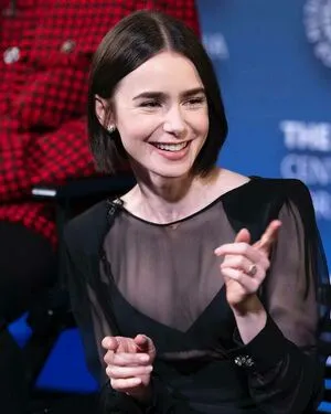 Lily Collins OnlyFans Leaked Free Thumbnail Picture - #0loq7EFHqE