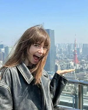 Lily Collins OnlyFans Leaked Free Thumbnail Picture - #0yeyP73ThD