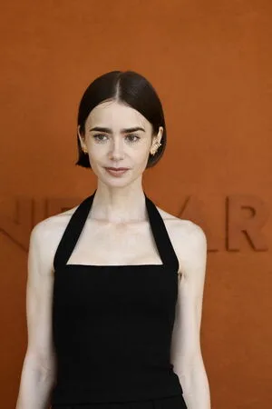 Lily Collins OnlyFans Leaked Free Thumbnail Picture - #1fHHFKvPgE
