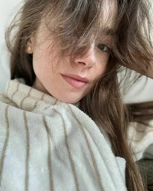 Lily Collins OnlyFans Leaked Free Thumbnail Picture - #3APuFX6Yxd