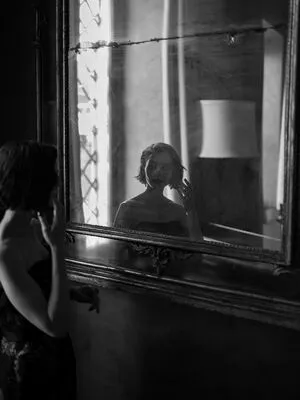 Lily Collins OnlyFans Leaked Free Thumbnail Picture - #3D0BF10hVD