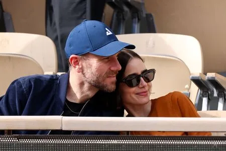 Lily Collins OnlyFans Leaked Free Thumbnail Picture - #3e5hY1RMvJ