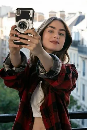 Lily Collins OnlyFans Leaked Free Thumbnail Picture - #4oQ3RWb8mF