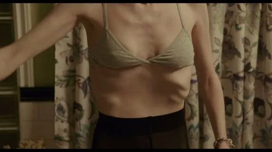 Lily Collins OnlyFans Leaked Free Thumbnail Picture - #6Safu59h4p