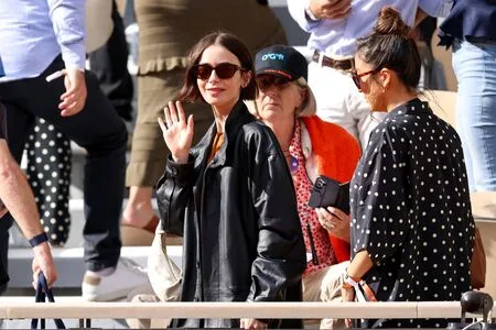 Lily Collins OnlyFans Leaked Free Thumbnail Picture - #6wymGSHhj3