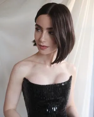 Lily Collins OnlyFans Leaked Free Thumbnail Picture - #7Vf6qN6PU0