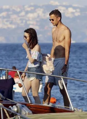 Lily Collins OnlyFans Leaked Free Thumbnail Picture - #BHzYuS7iyY