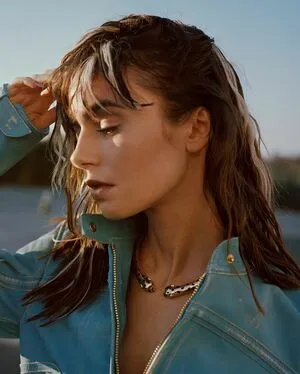 Lily Collins OnlyFans Leaked Free Thumbnail Picture - #BTqftmEMAc