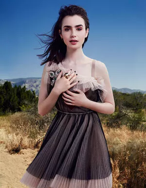 Lily Collins OnlyFans Leaked Free Thumbnail Picture - #BUlvcJAhIq