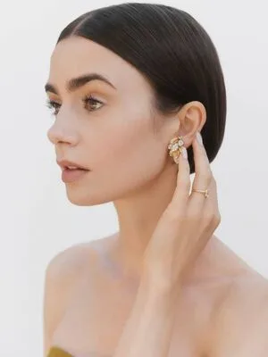 Lily Collins OnlyFans Leaked Free Thumbnail Picture - #DoVGtYA2Z9
