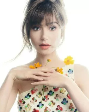 Lily Collins OnlyFans Leaked Free Thumbnail Picture - #FILIzz3GxQ