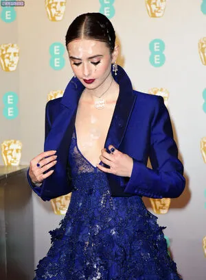 Lily Collins OnlyFans Leaked Free Thumbnail Picture - #FYb57mg98C