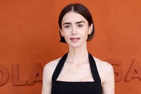 Lily Collins OnlyFans Leaked Free Thumbnail Picture - #FfrSvKtkUd