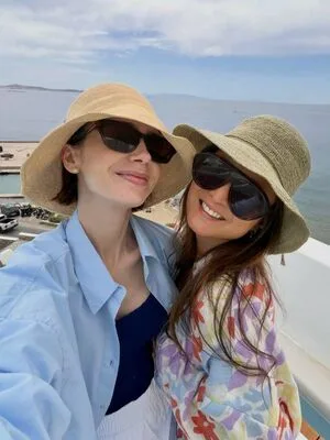 Lily Collins OnlyFans Leaked Free Thumbnail Picture - #FjodIC3s8v