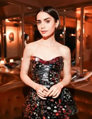 Lily Collins OnlyFans Leaked Free Thumbnail Picture - #Gv5Kb1OQPW