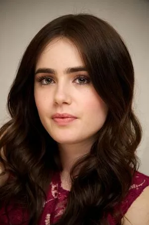 Lily Collins OnlyFans Leaked Free Thumbnail Picture - #GvDRgUV19D