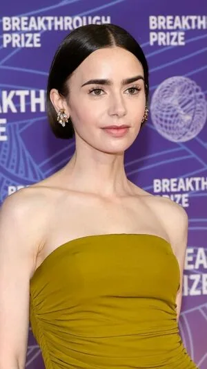 Lily Collins OnlyFans Leaked Free Thumbnail Picture - #IbVm98jQbw