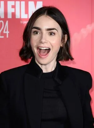 Lily Collins OnlyFans Leaked Free Thumbnail Picture - #KhPivMT3CP