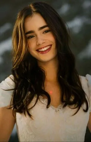 Lily Collins OnlyFans Leaked Free Thumbnail Picture - #LiDeR8ZcBg