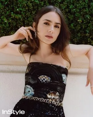 Lily Collins OnlyFans Leaked Free Thumbnail Picture - #MPsT49N5yC