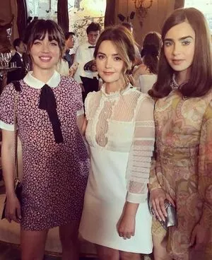 Lily Collins OnlyFans Leaked Free Thumbnail Picture - #MruAwk761q