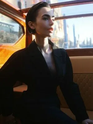 Lily Collins OnlyFans Leaked Free Thumbnail Picture - #N3skkLFDSZ