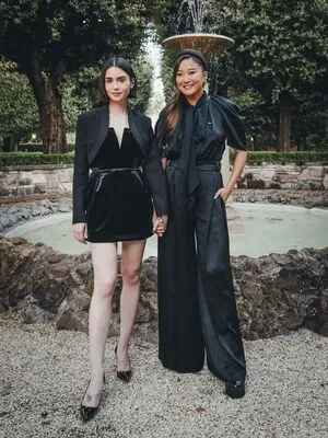 Lily Collins OnlyFans Leaked Free Thumbnail Picture - #NkhTp65qxi