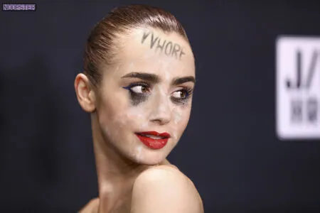 Lily Collins OnlyFans Leaked Free Thumbnail Picture - #OvwN6BJ5ge