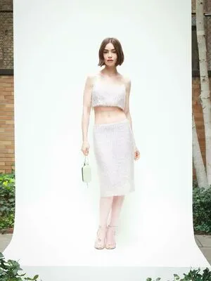 Lily Collins OnlyFans Leaked Free Thumbnail Picture - #S7kM9VEAdu