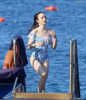 Lily Collins OnlyFans Leaked Free Thumbnail Picture - #TwcM3s4989