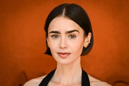Lily Collins OnlyFans Leaked Free Thumbnail Picture - #UIoa9JH8E6