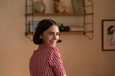 Lily Collins OnlyFans Leaked Free Thumbnail Picture - #VKfOlthvC4