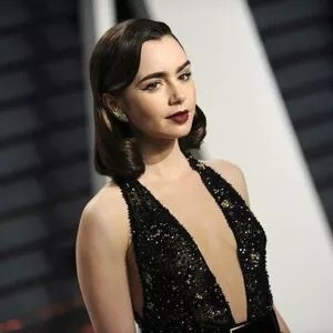 Lily Collins OnlyFans Leaked Free Thumbnail Picture - #ViJsMVBHPl