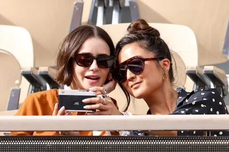Lily Collins OnlyFans Leaked Free Thumbnail Picture - #VvjHcdXcrX