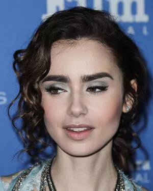 Lily Collins OnlyFans Leaked Free Thumbnail Picture - #YP6OVg9aGZ