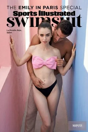 Lily Collins OnlyFans Leaked Free Thumbnail Picture - #a4O6wHdore