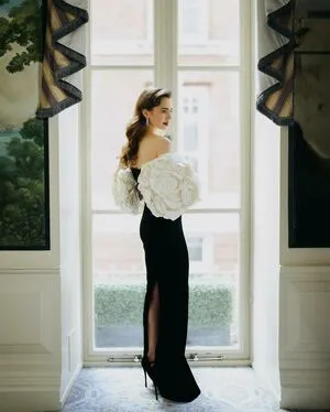 Lily Collins OnlyFans Leaked Free Thumbnail Picture - #a8DIbFVgsp