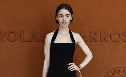 Lily Collins OnlyFans Leaked Free Thumbnail Picture - #aUuNAhrHs4