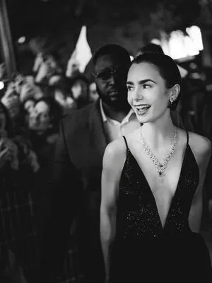 Lily Collins OnlyFans Leaked Free Thumbnail Picture - #bMwnwLo5Yr