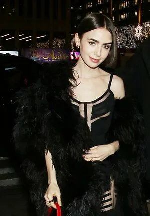 Lily Collins OnlyFans Leaked Free Thumbnail Picture - #cHbv5OTjeQ