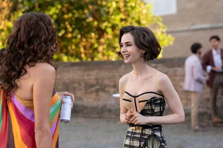 Lily Collins OnlyFans Leaked Free Thumbnail Picture - #eKq4QEYaUr