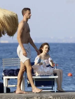 Lily Collins OnlyFans Leaked Free Thumbnail Picture - #fhDw7bCv1U