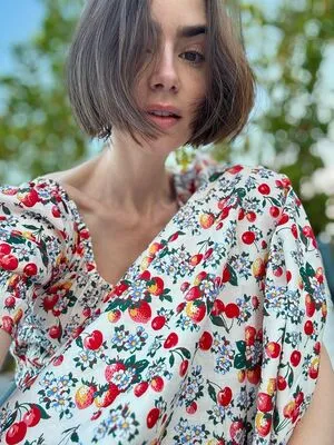 Lily Collins OnlyFans Leaked Free Thumbnail Picture - #gkwTpZv3gq