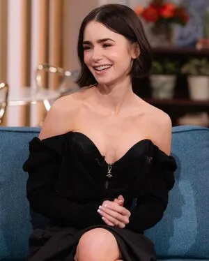 Lily Collins OnlyFans Leaked Free Thumbnail Picture - #hYRVvWvPur