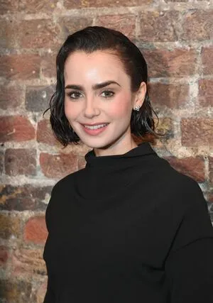 Lily Collins OnlyFans Leaked Free Thumbnail Picture - #k8PQosJDgL