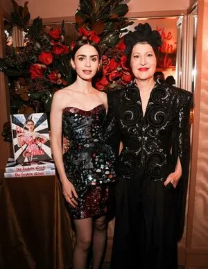 Lily Collins OnlyFans Leaked Free Thumbnail Picture - #kzE6GhUsm4