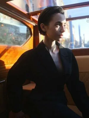 Lily Collins OnlyFans Leaked Free Thumbnail Picture - #kzsFYoGdoq